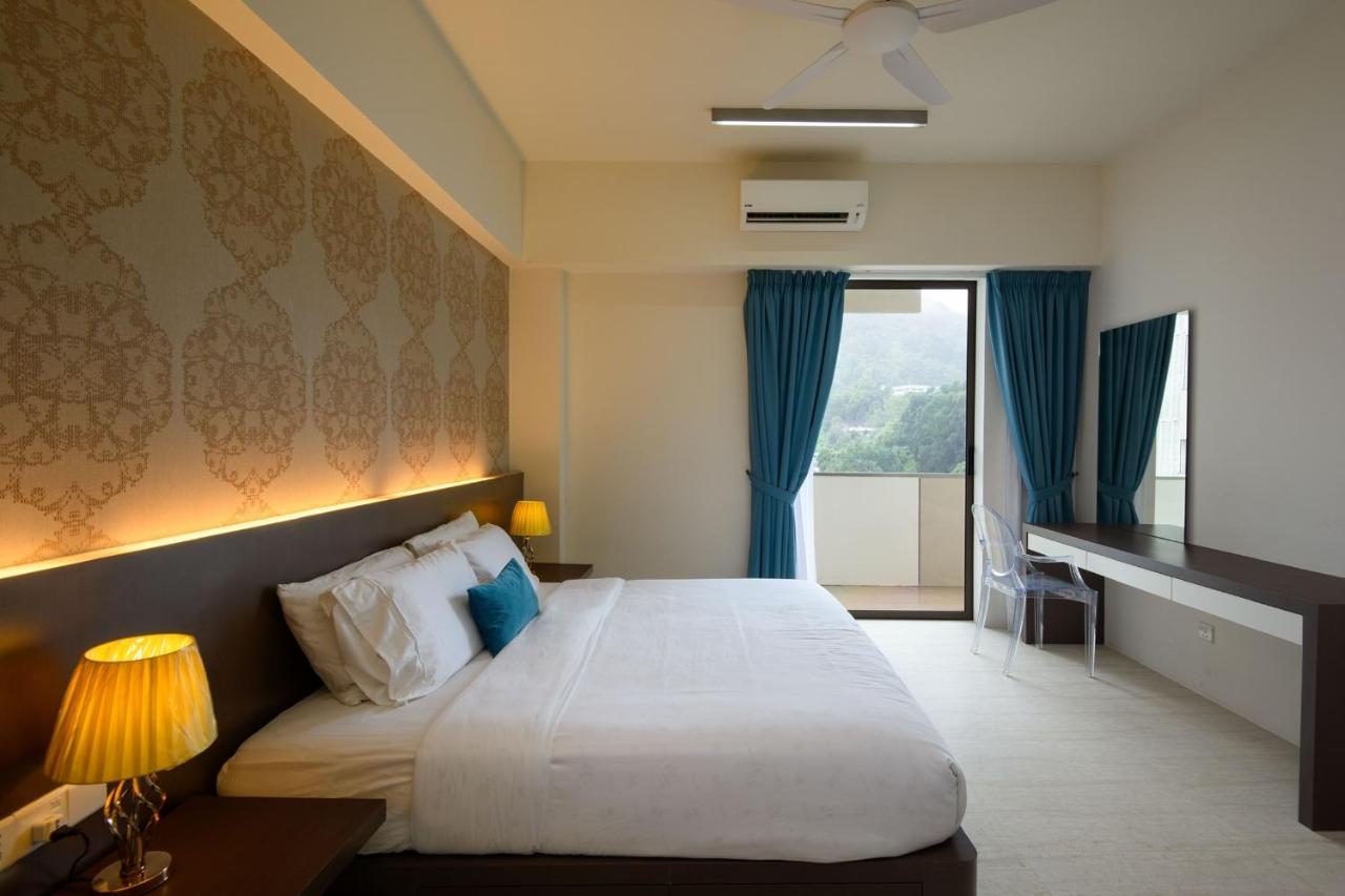 By The Sea Beach Front Apartment Batu Feringgi Exteriör bild