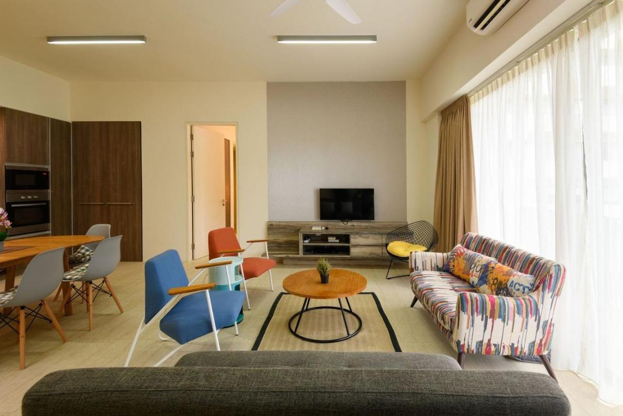By The Sea Beach Front Apartment Batu Feringgi Exteriör bild