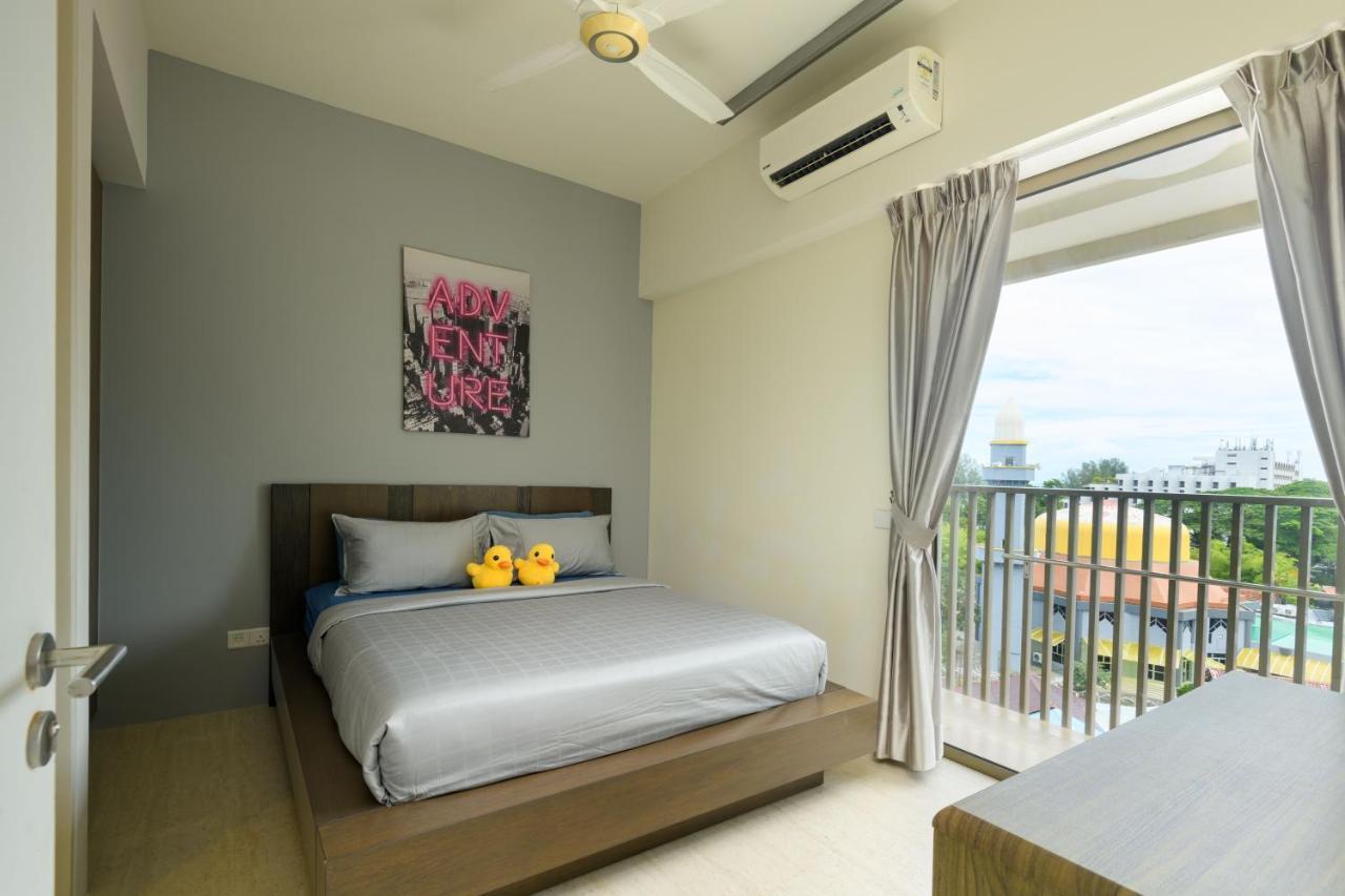 By The Sea Beach Front Apartment Batu Feringgi Exteriör bild