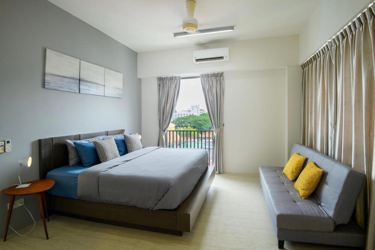 By The Sea Beach Front Apartment Batu Feringgi Exteriör bild