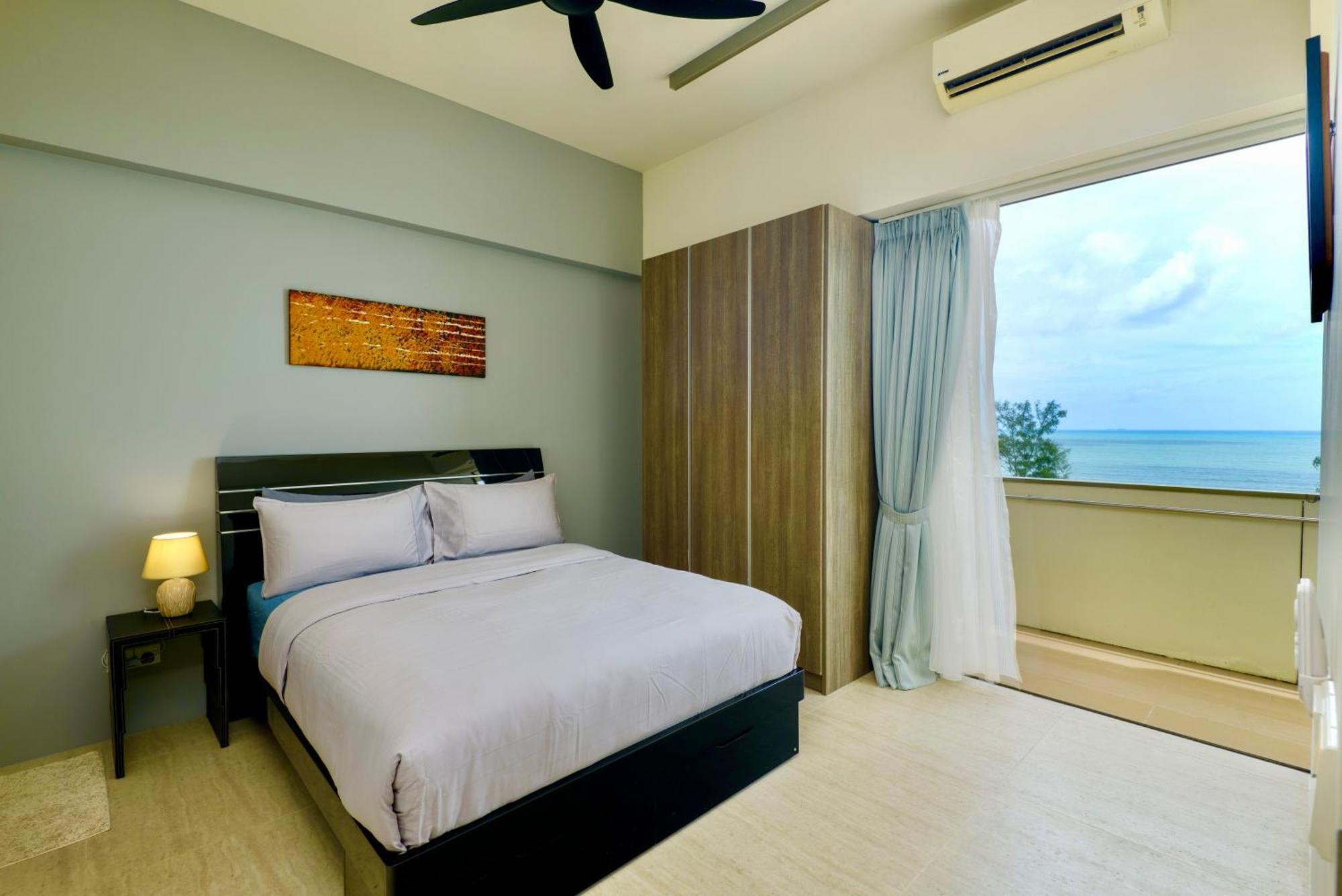By The Sea Beach Front Apartment Batu Feringgi Exteriör bild