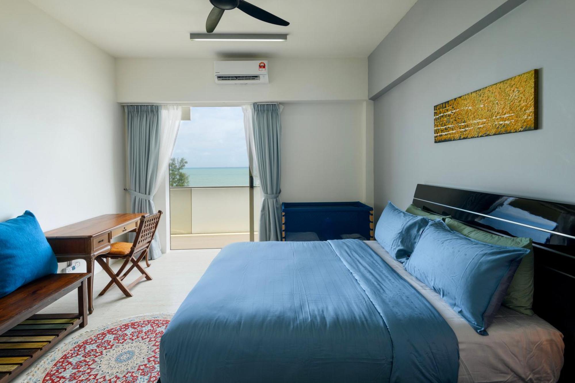 By The Sea Beach Front Apartment Batu Feringgi Exteriör bild