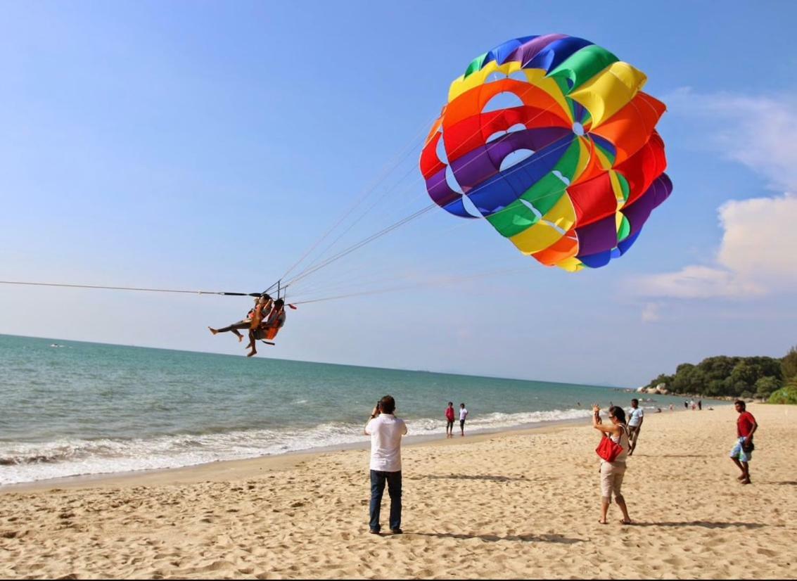 By The Sea Beach Front Apartment Batu Feringgi Exteriör bild