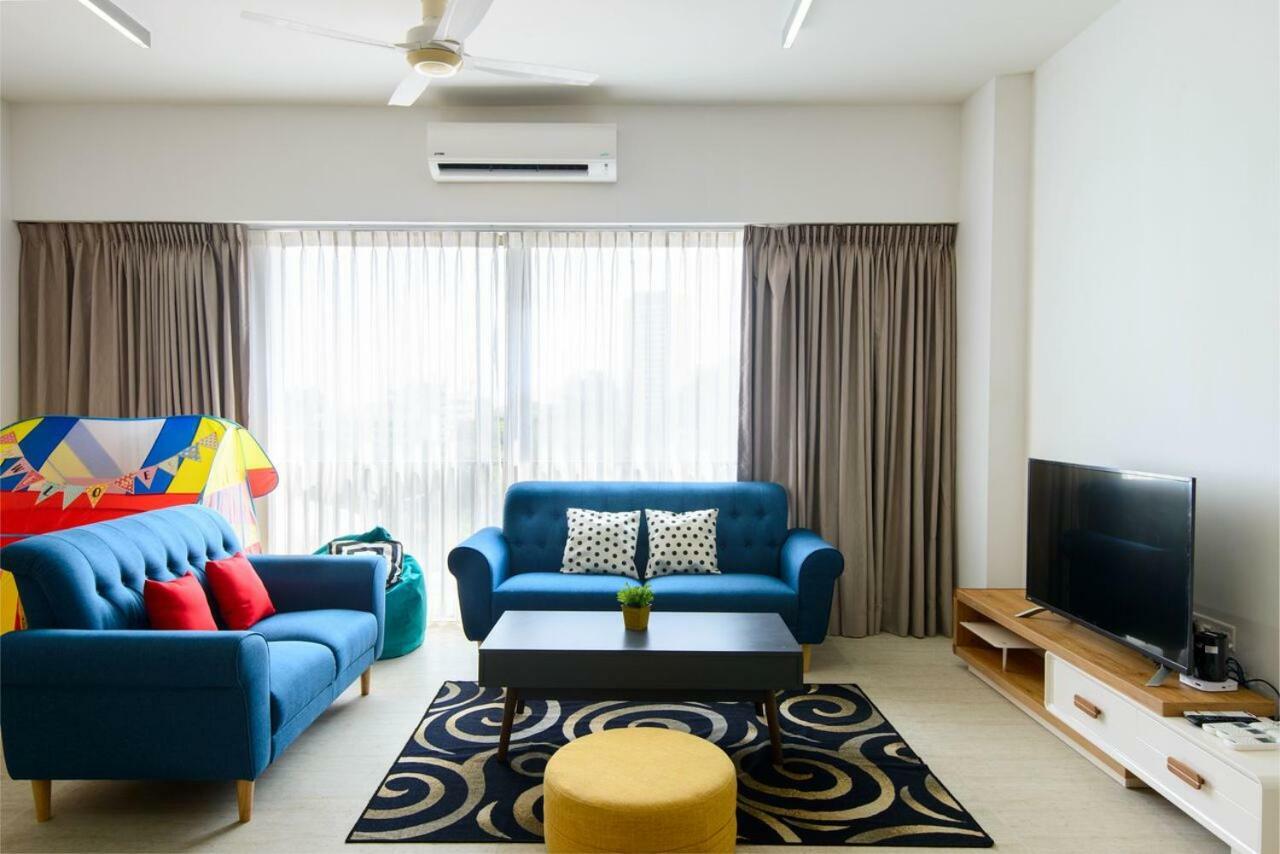 By The Sea Beach Front Apartment Batu Feringgi Exteriör bild
