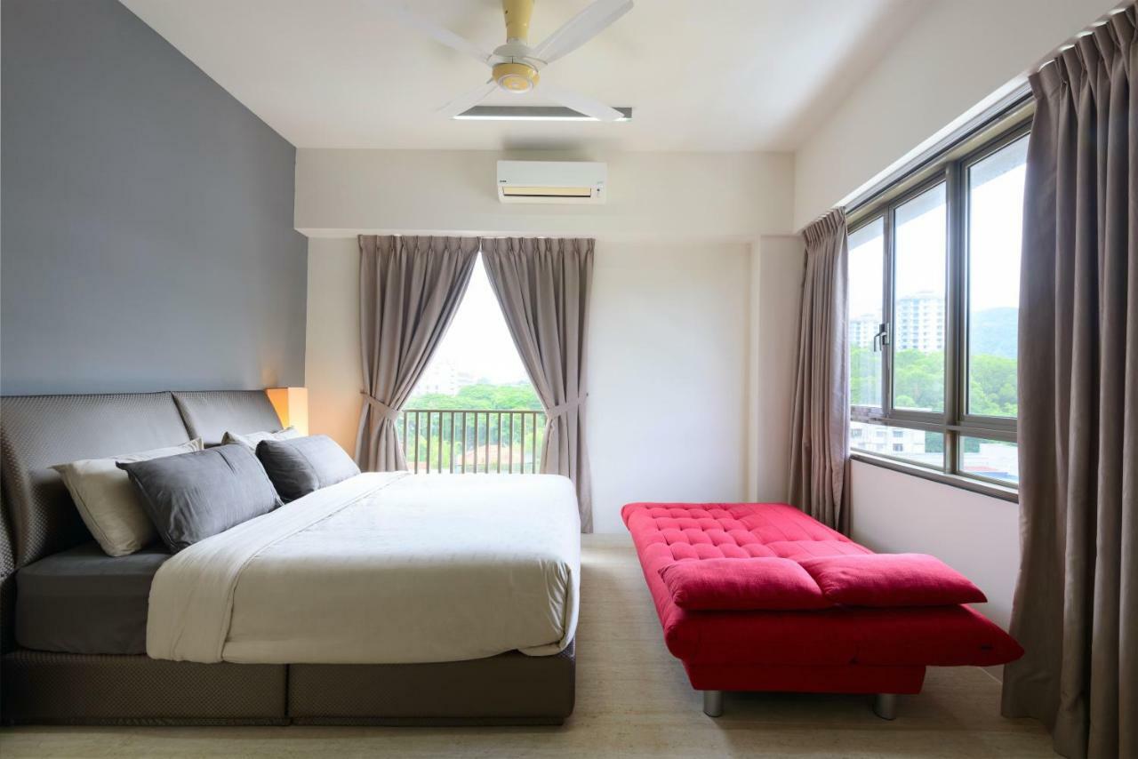 By The Sea Beach Front Apartment Batu Feringgi Exteriör bild