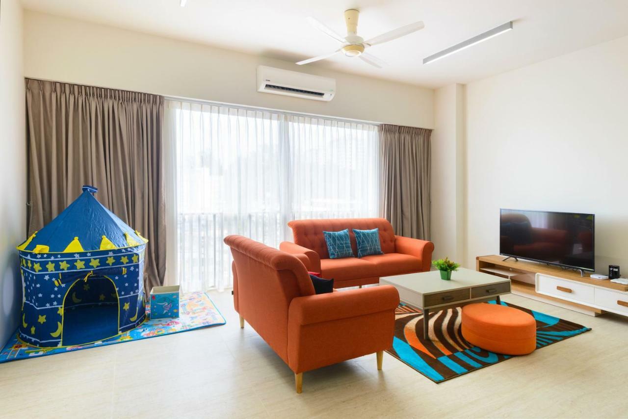 By The Sea Beach Front Apartment Batu Feringgi Exteriör bild